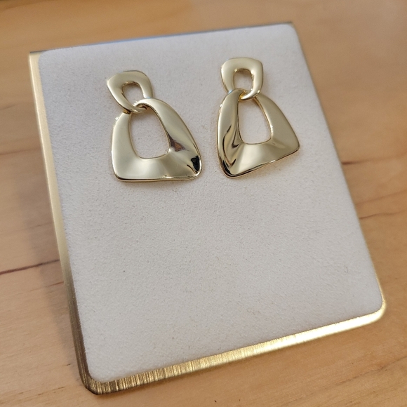 14kt Gold Plated Drop Earrings • Brand New • Pale Shiny Gold - Picture 2 of 5